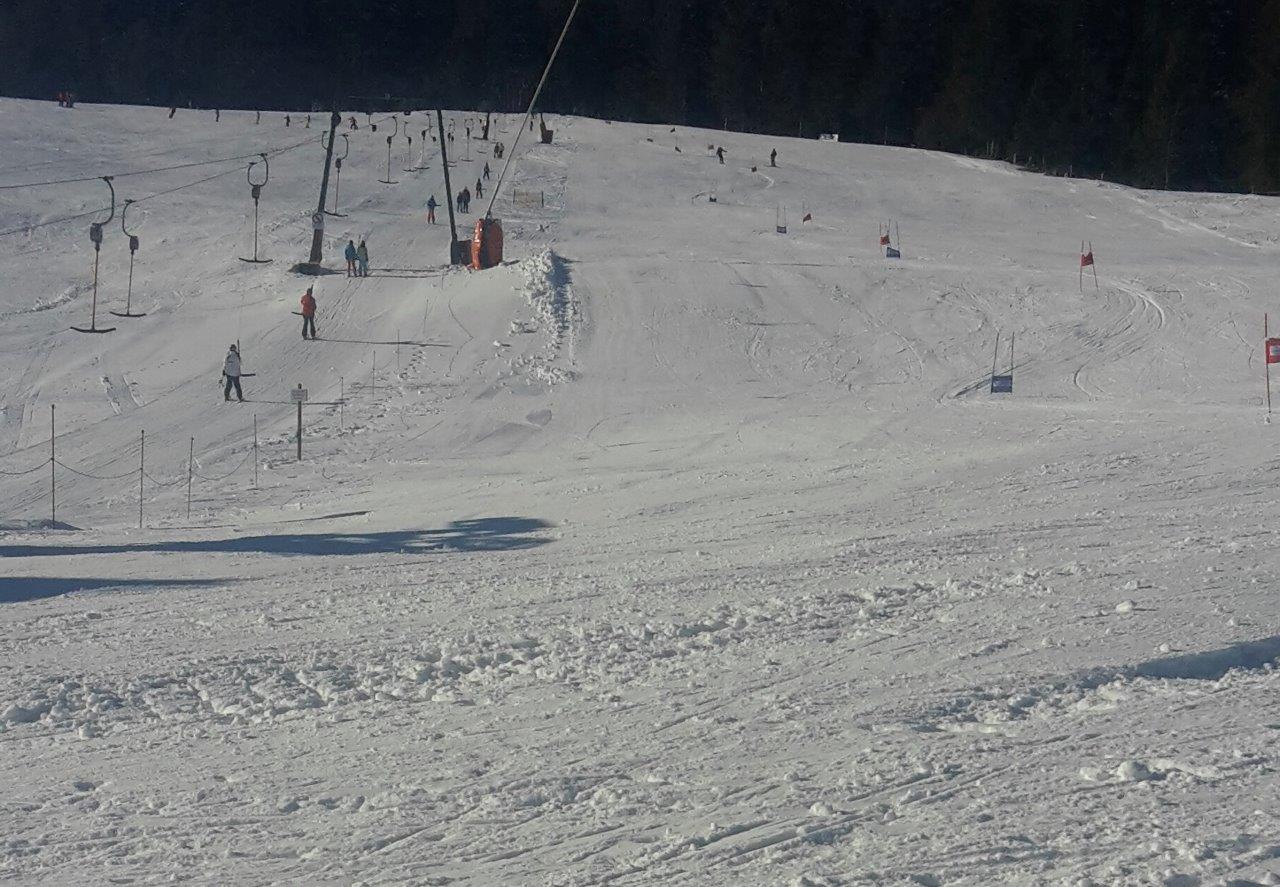 Tauplitz - sjezdovka Grafenwiesenlift - lehká (150m nad kasou v Tauplitz)